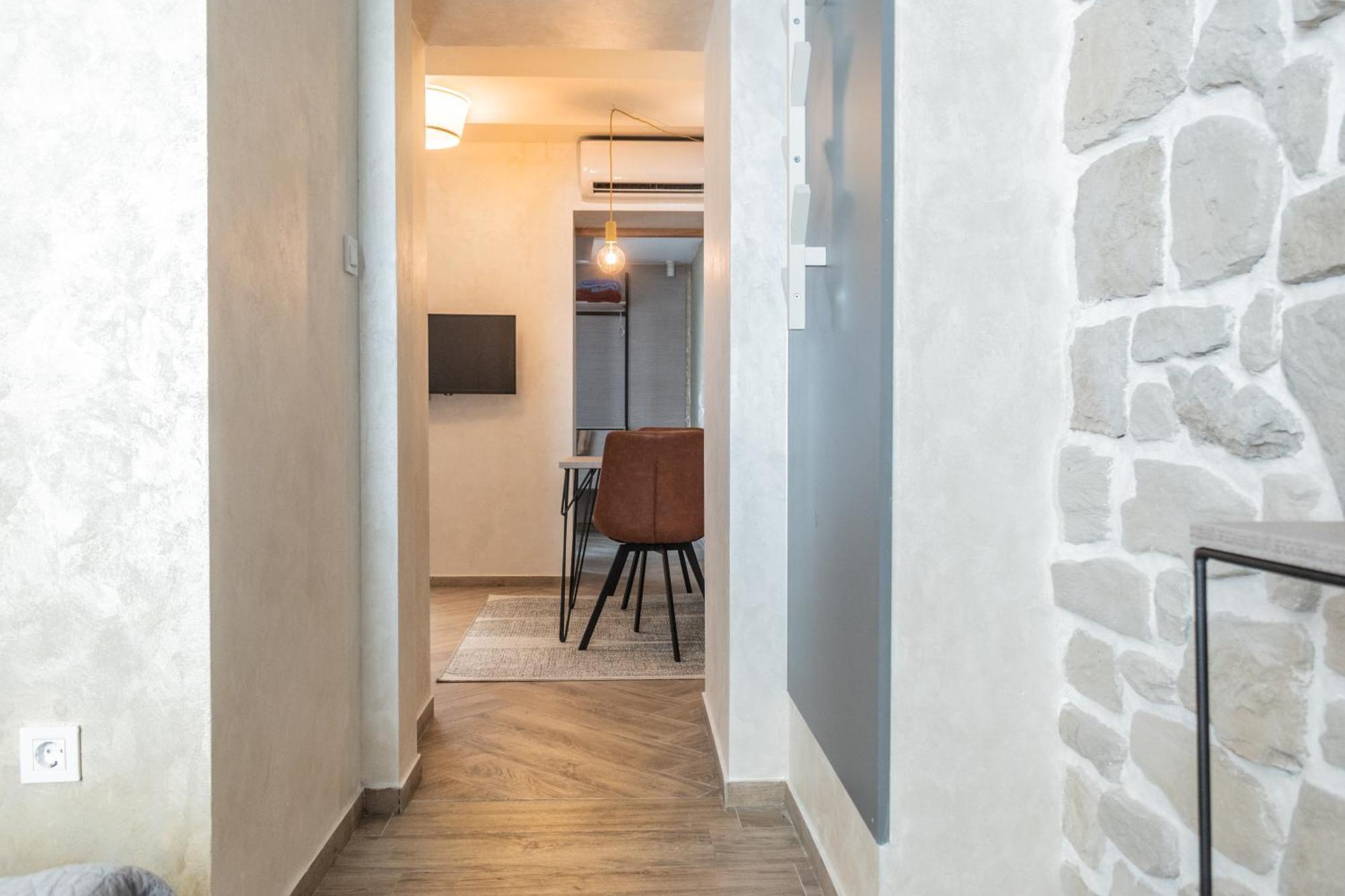 L&B Amphitheater Apartments Pula Exterior photo